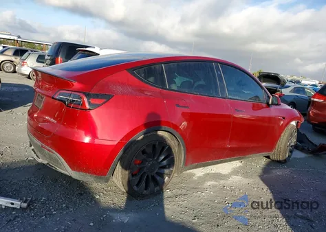 2025 Tesla Model Y z USA, uszkodzony, nr VIN 7SAYGDEF3SA338726